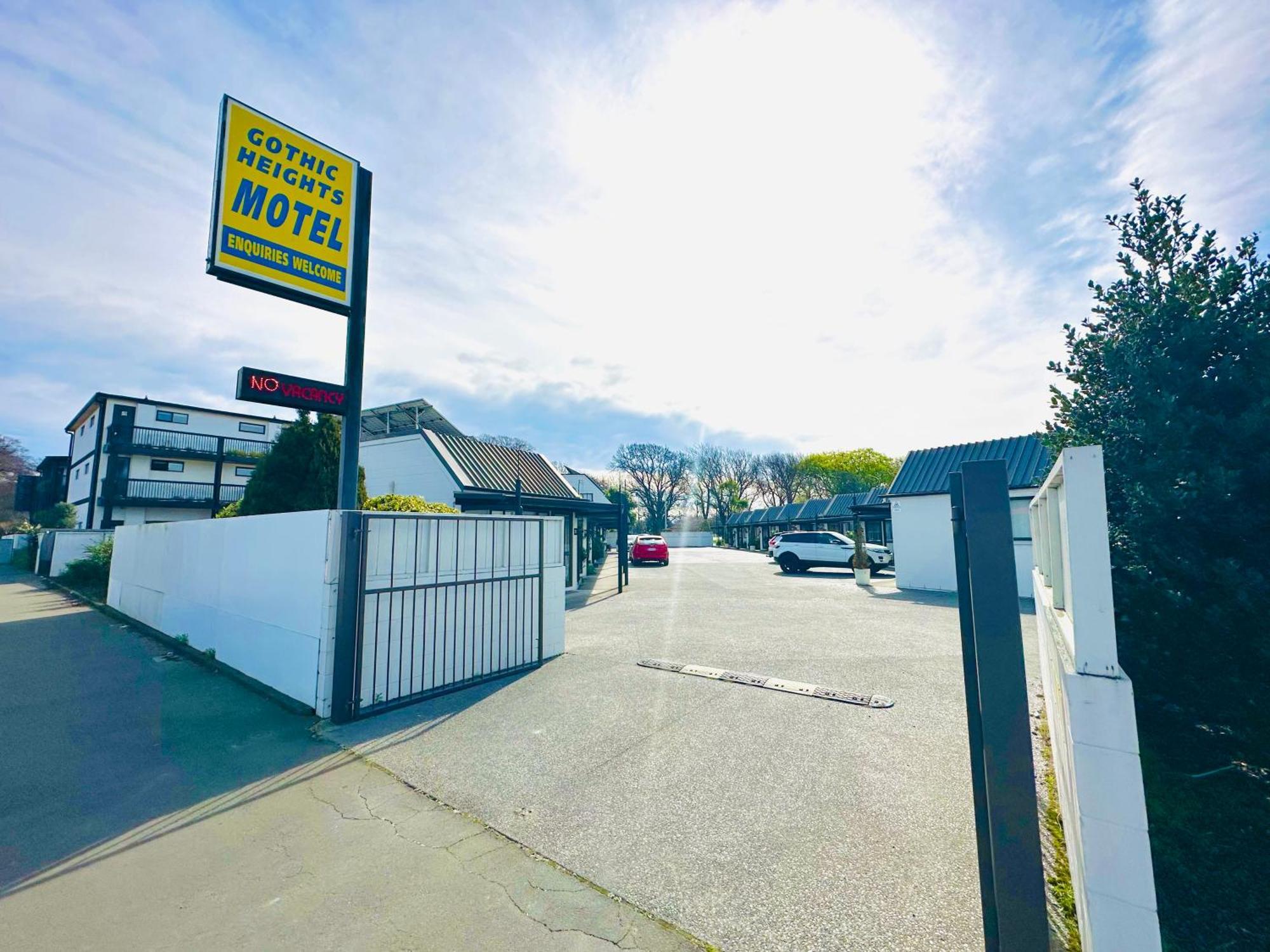 Gothic Heights Motel Christchurch Exterior photo