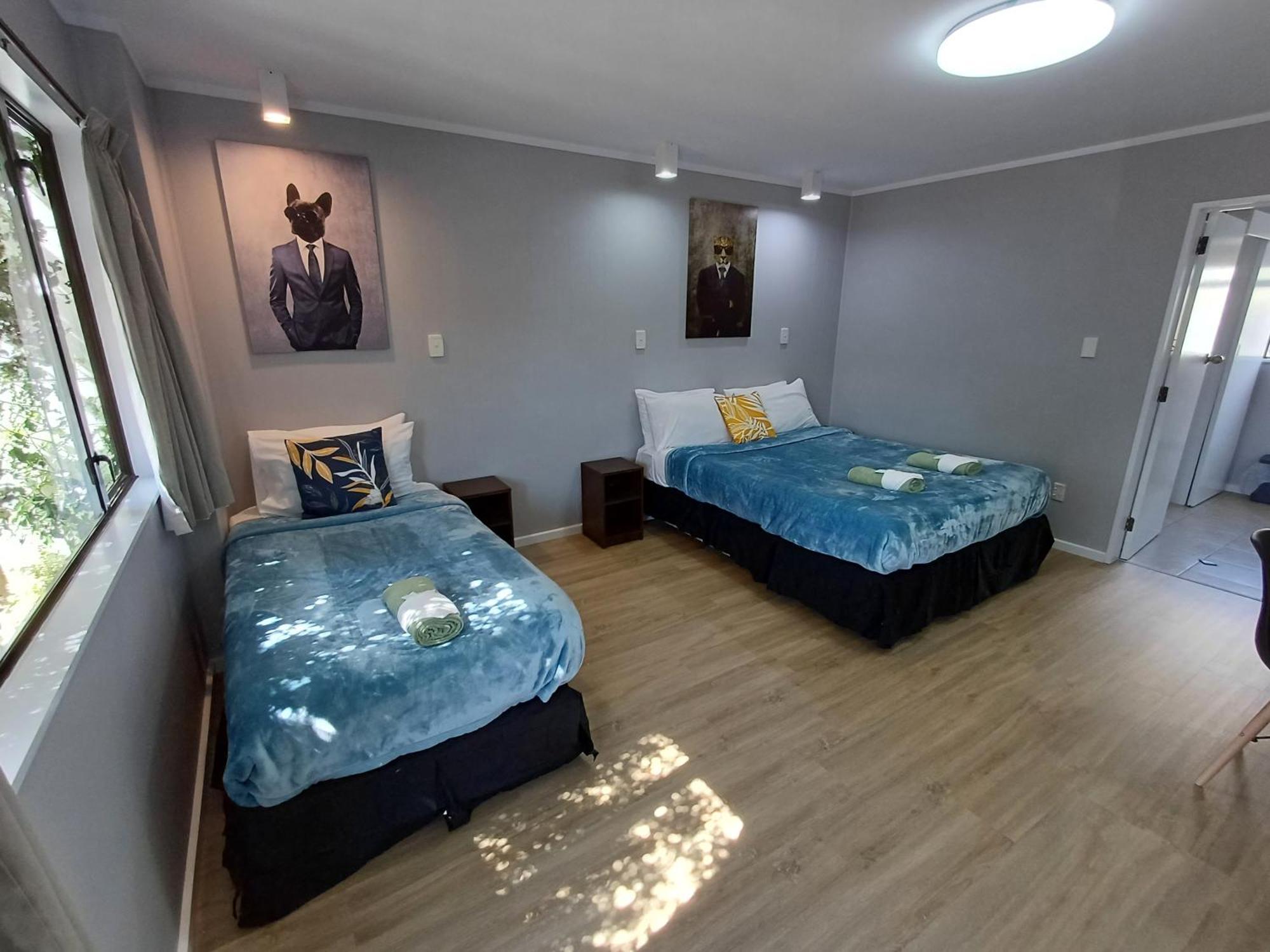 Gothic Heights Motel Christchurch Room photo