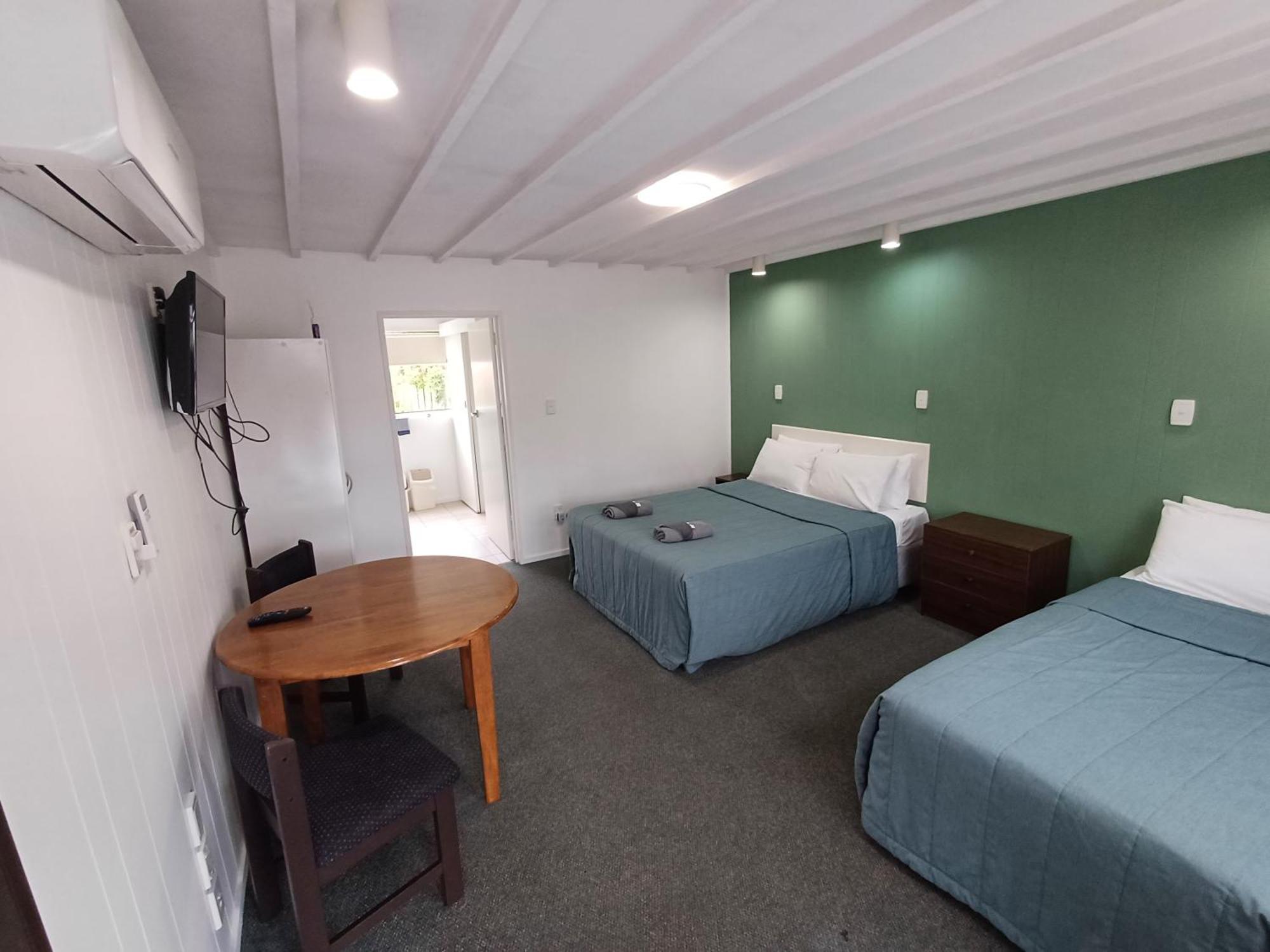 Gothic Heights Motel Christchurch Room photo