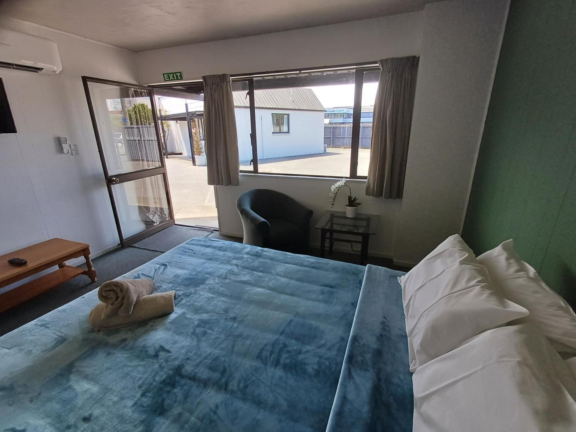 Gothic Heights Motel Christchurch Room photo